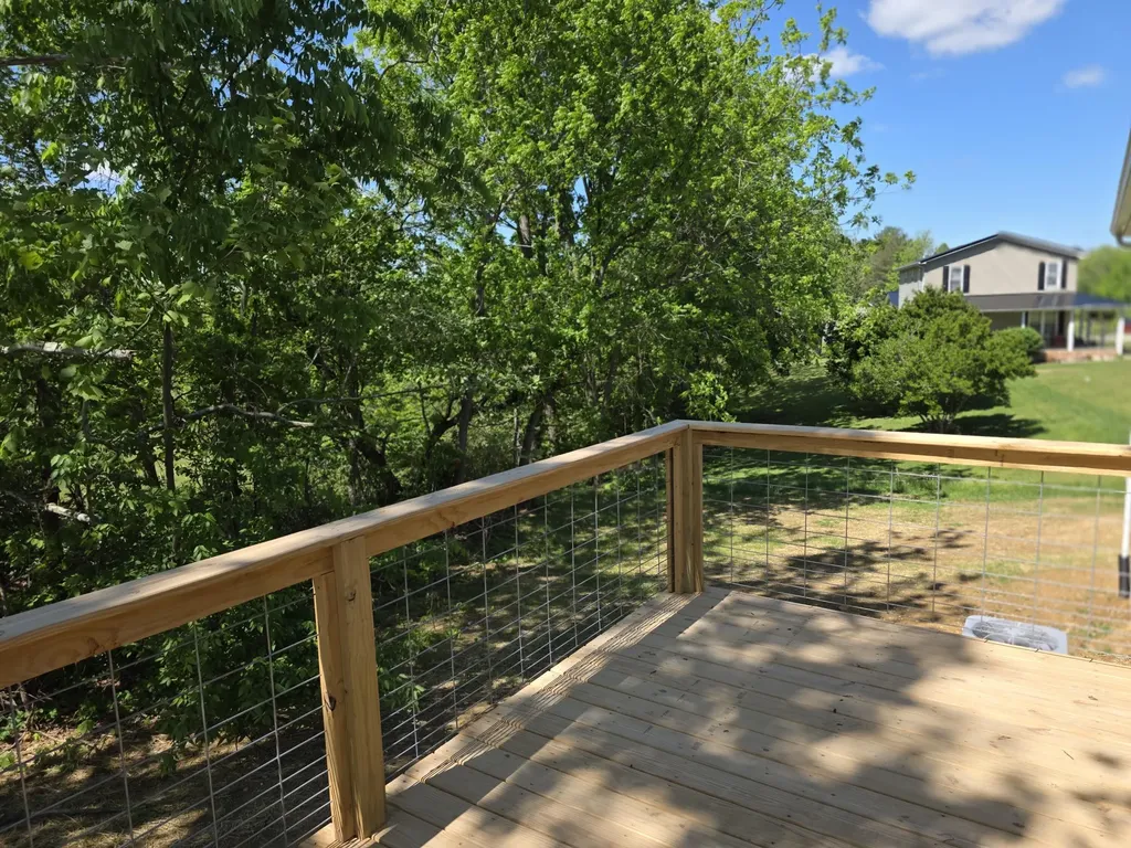 315 Hawk Creek Road London KY 40741