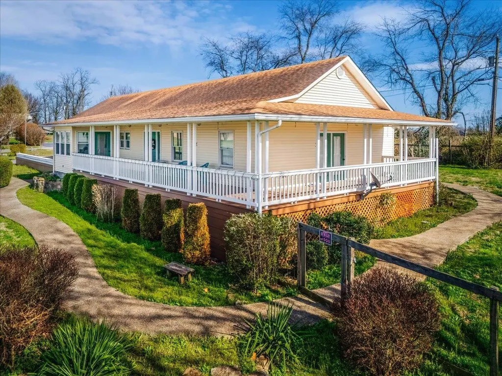 2783 Old Whitley Road London KY 40744