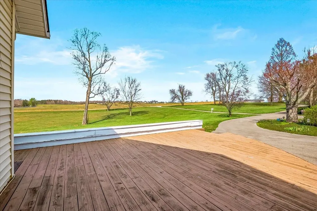 2783 Old Whitley Road London KY 40744