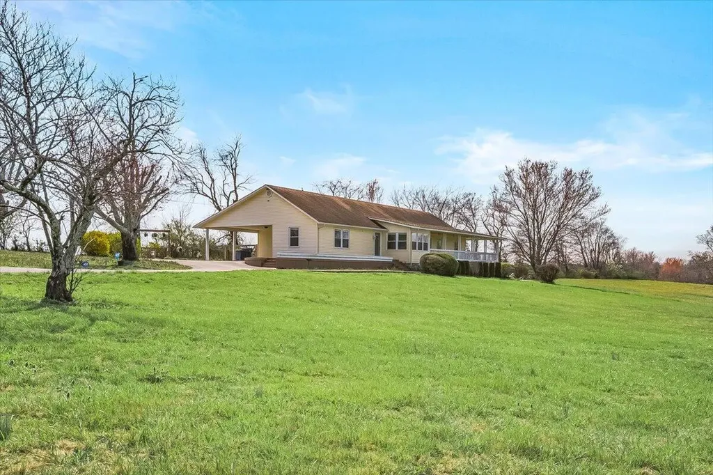 2783 Old Whitley Road London KY 40744