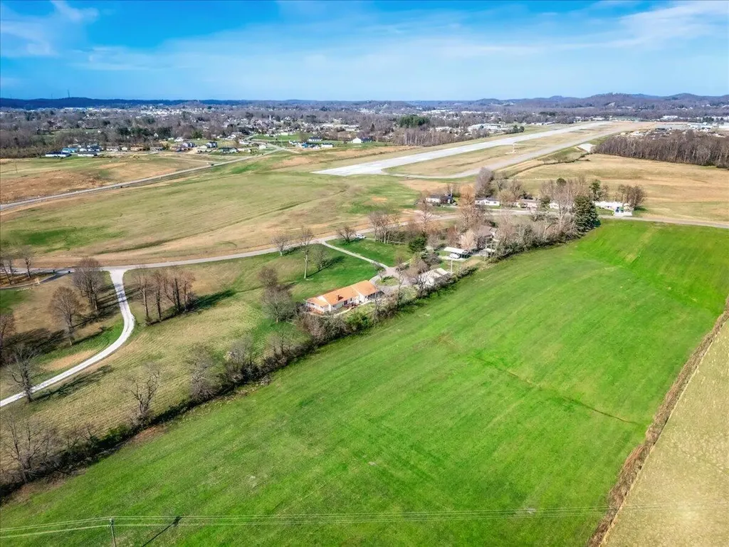 2783 Old Whitley Road London KY 40744