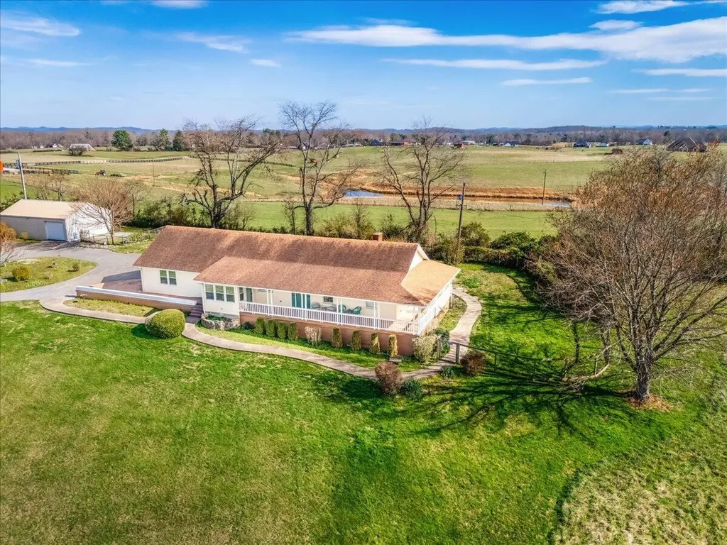 2783 Old Whitley Road London KY 40744