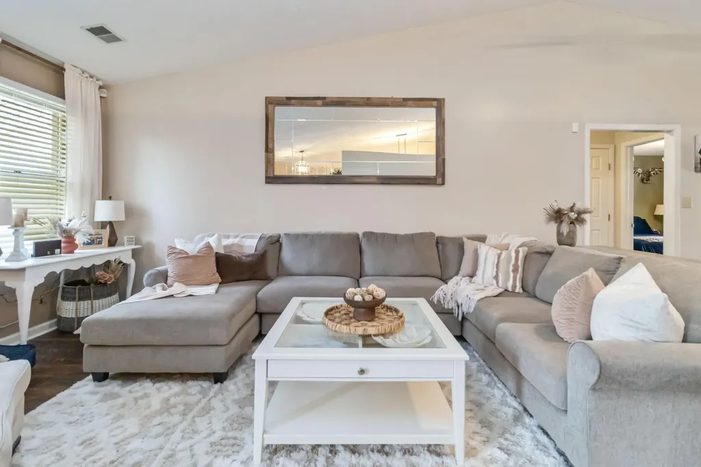 262 Vicksburg Drive Nicholasville KY 40356