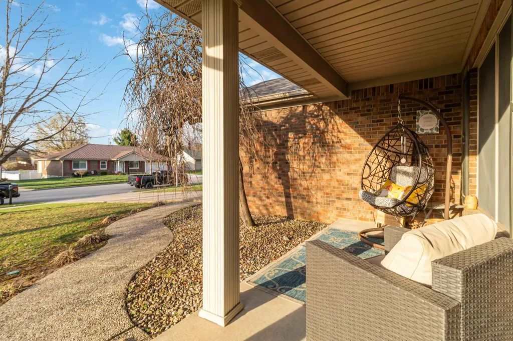 262 Vicksburg Drive Nicholasville KY 40356