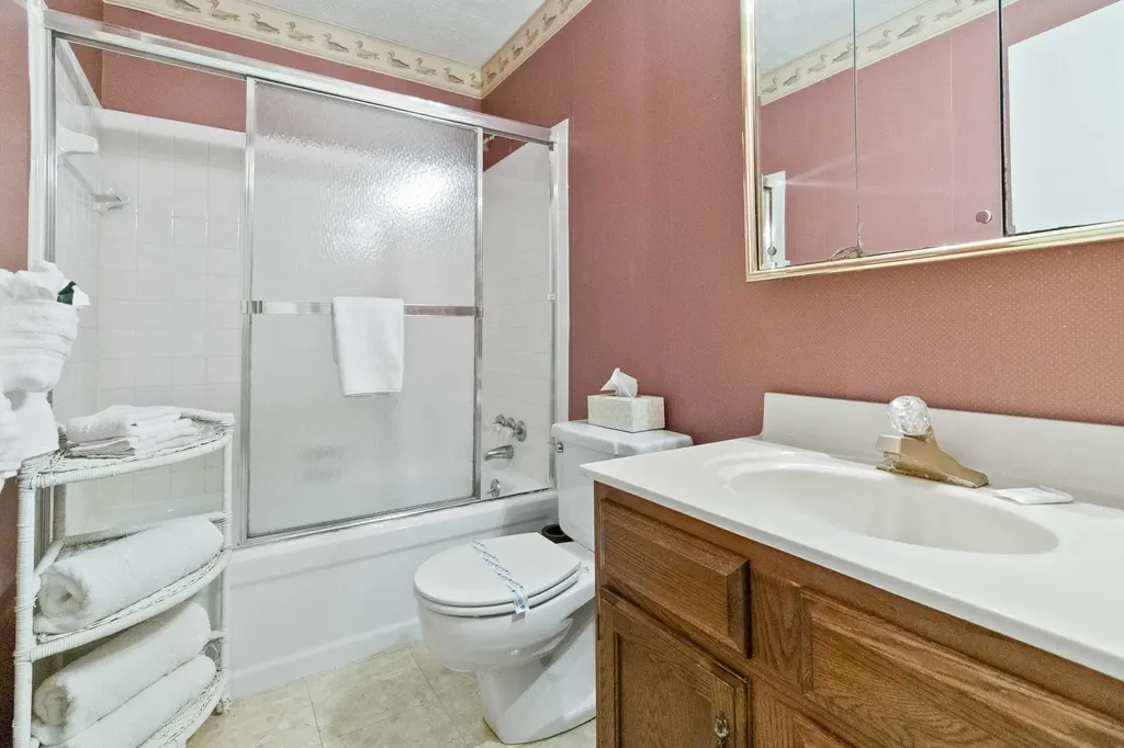 77-3 Woodson Bend Resort Bronston KY 42518