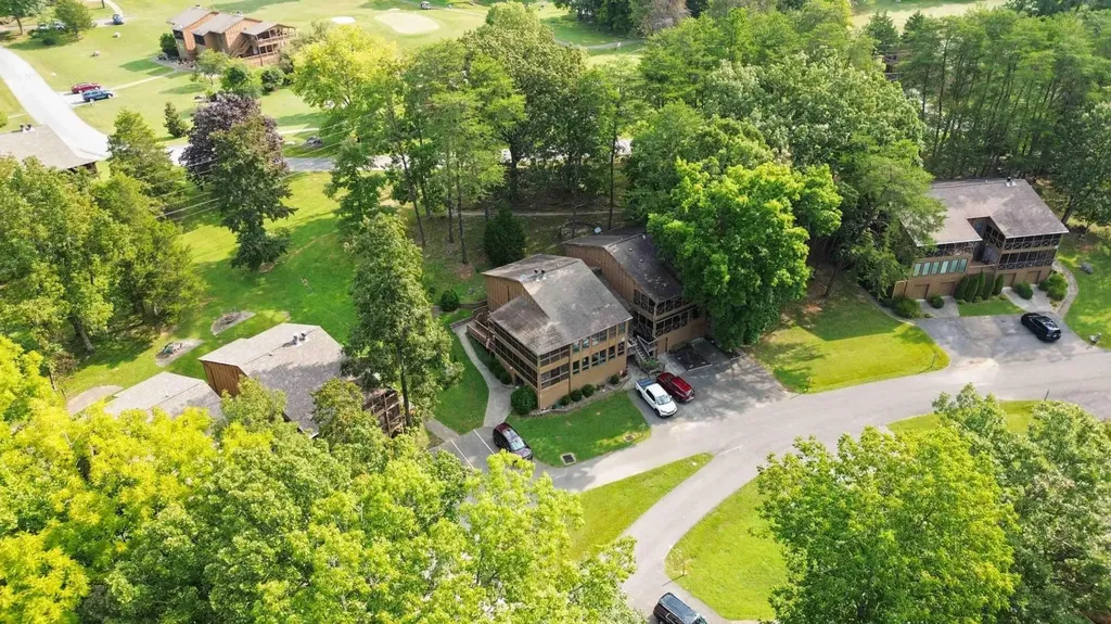 77-3 Woodson Bend Resort Bronston KY 42518