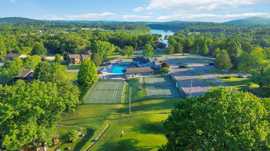 77-3 Woodson Bend Resort Bronston KY 42518