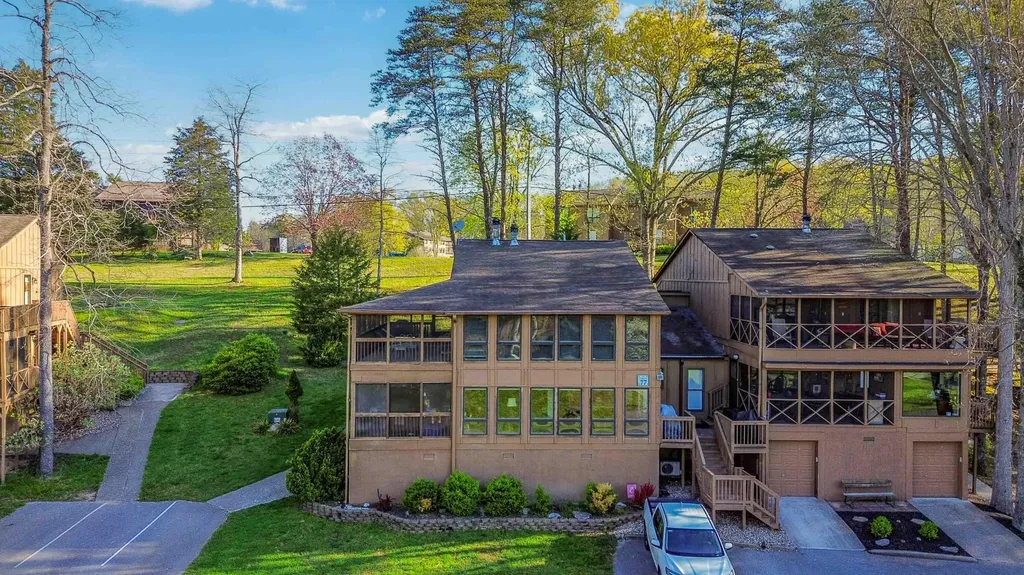 77-3 Woodson Bend Resort Bronston KY 42518