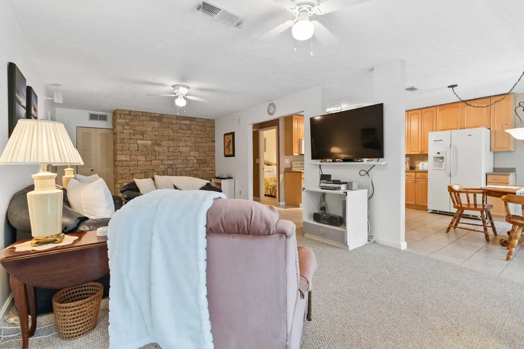 77-3 Woodson Bend Resort Bronston KY 42518