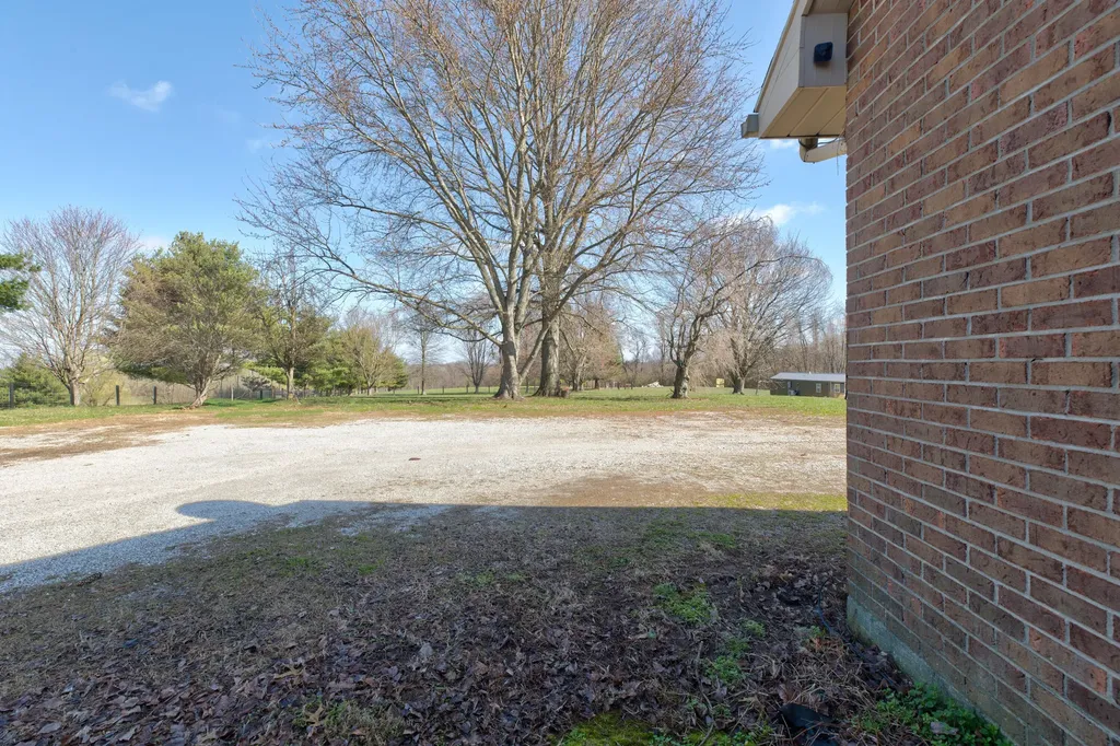 8720 Wades Mill Road Mt Sterling KY 40353