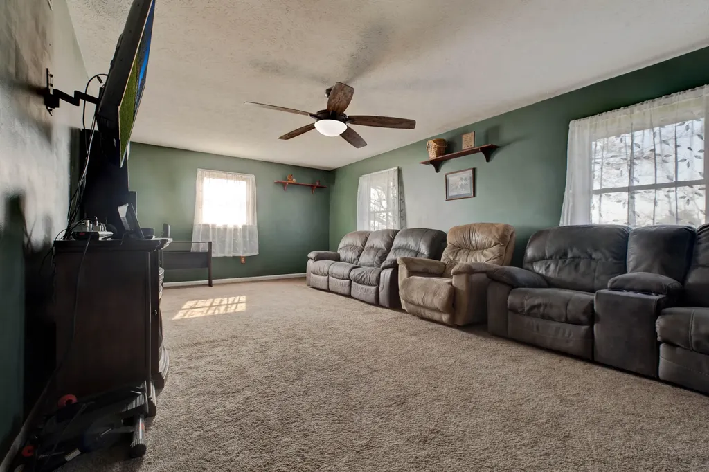 8720 Wades Mill Road Mt Sterling KY 40353