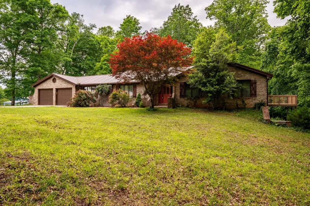 815 Jr Phipps Road Monticello KY 42633