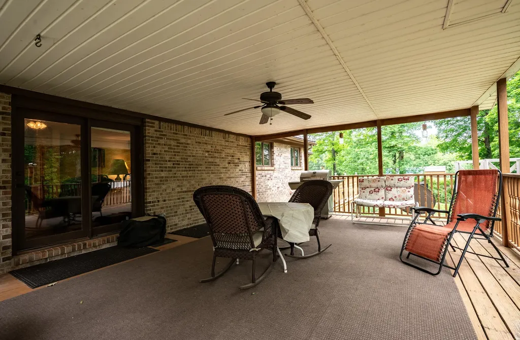 815 Jr Phipps Road Monticello KY 42633