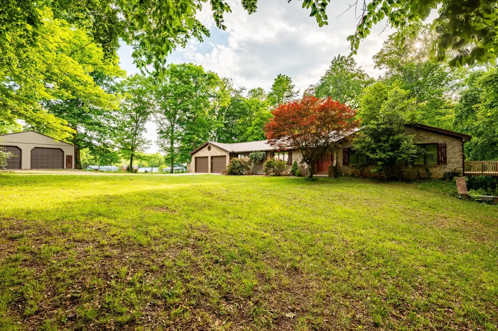 815 Jr Phipps Road Monticello KY 42633