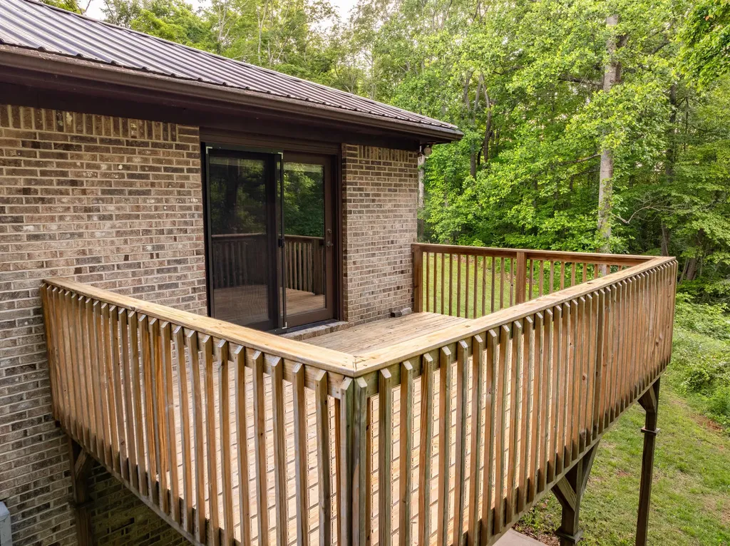 815 Jr Phipps Road Monticello KY 42633