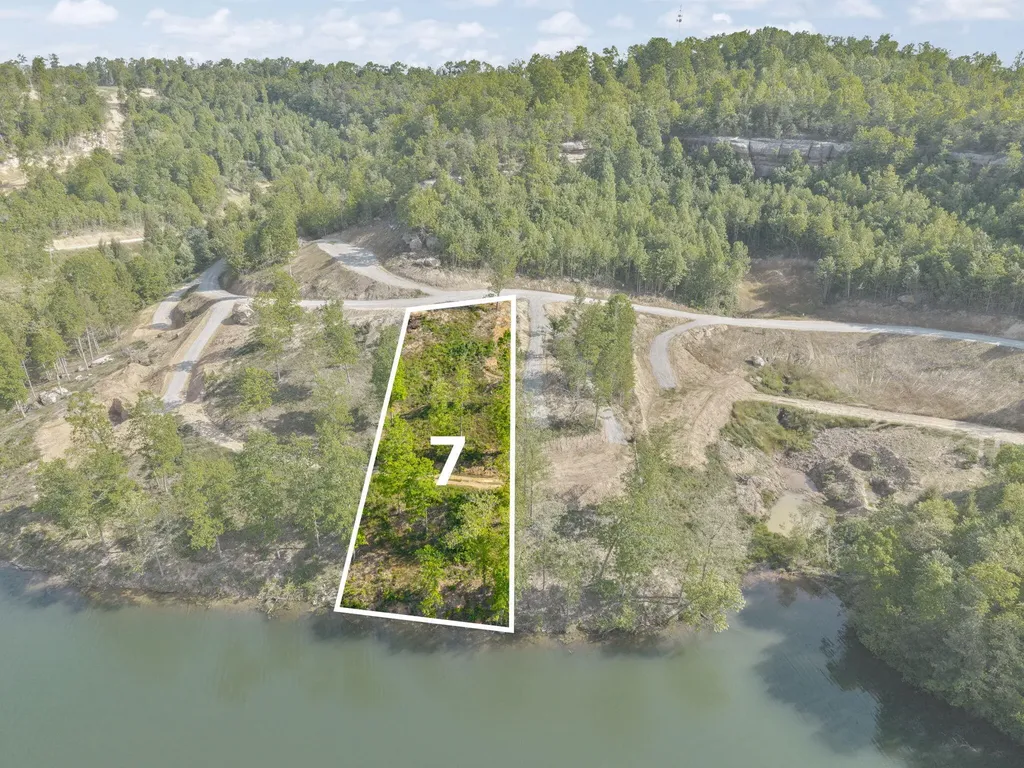 Lot 7 Sleepy Hollow Road East Bernstadt KY 40729