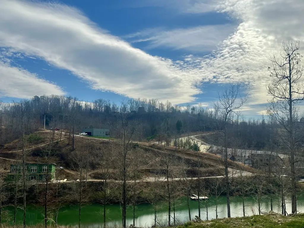 Lot 7 Sleepy Hollow Road East Bernstadt KY 40729