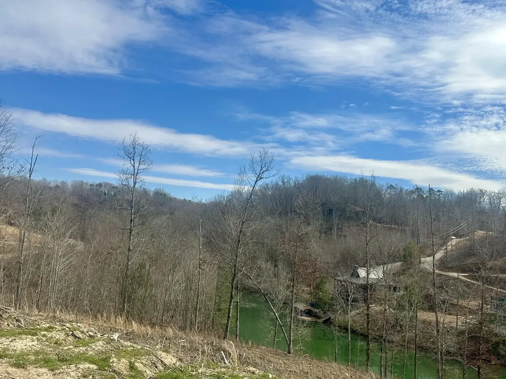 Lot 7 Sleepy Hollow Road East Bernstadt KY 40729