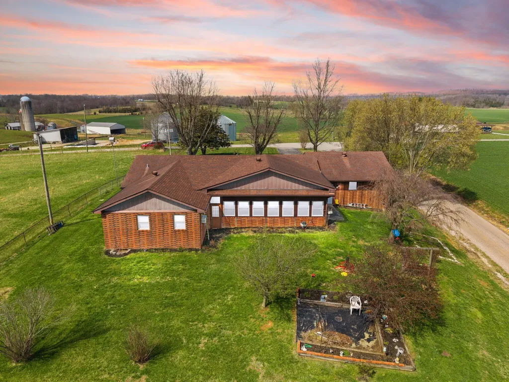 1661 Valley Oak-welborn Road Somerset KY 42503