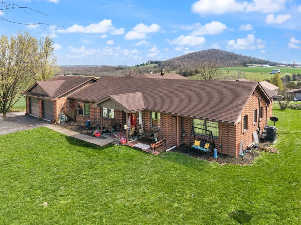 1661 Valley Oak-welborn Road Somerset KY 42503