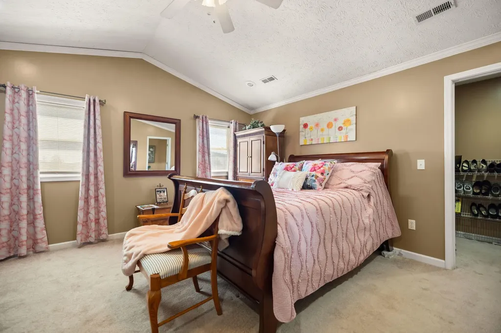 1661 Valley Oak-welborn Road Somerset KY 42503