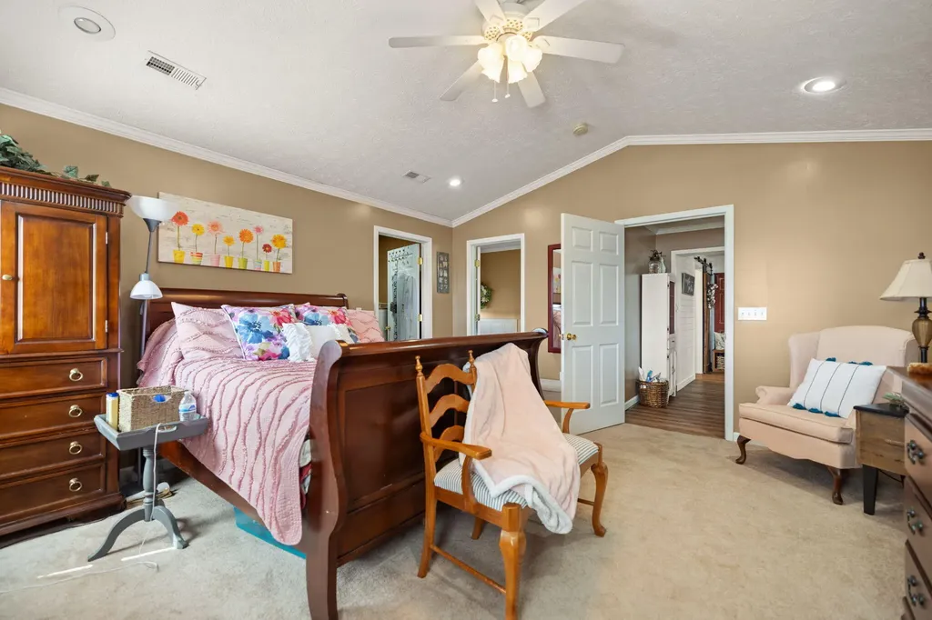 1661 Valley Oak-welborn Road Somerset KY 42503