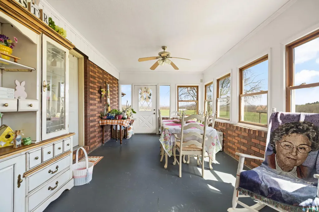 1661 Valley Oak-welborn Road Somerset KY 42503
