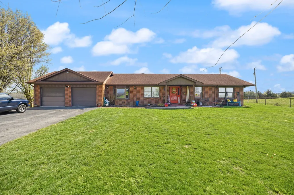 1661 Valley Oak-welborn Road Somerset KY 42503