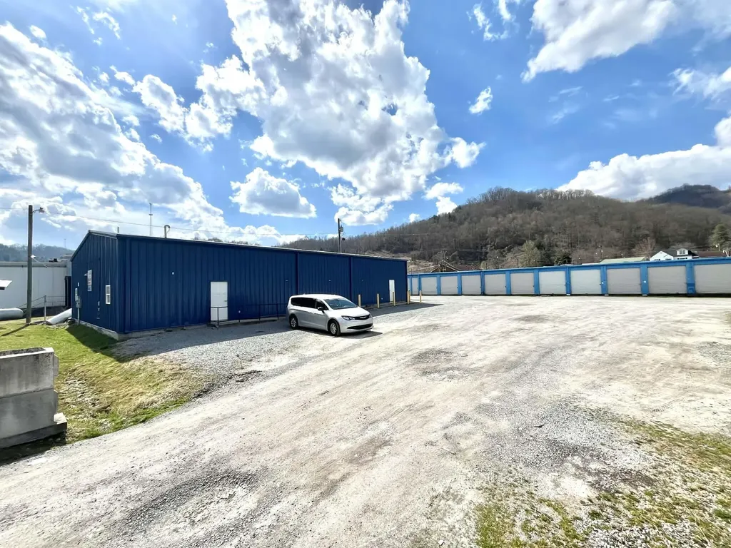 335 Industrial Park Road Harlan KY 40831