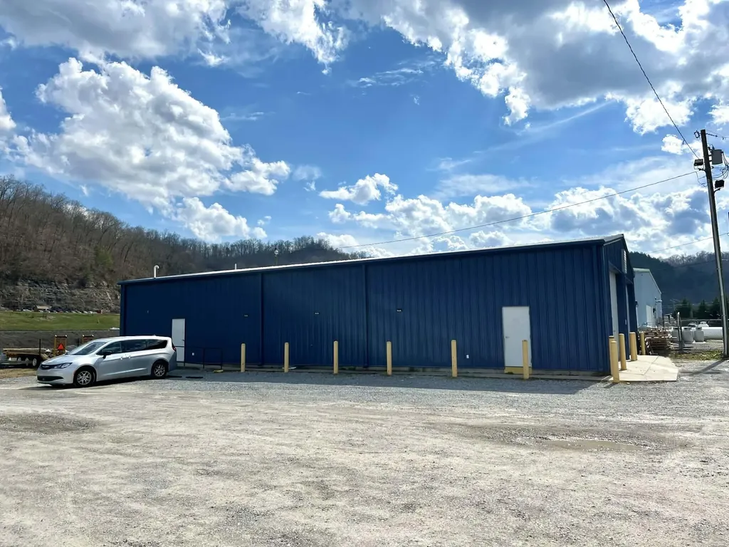 335 Industrial Park Road Harlan KY 40831