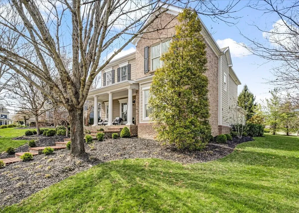 1997 General Warfield Way Lexington KY 40505