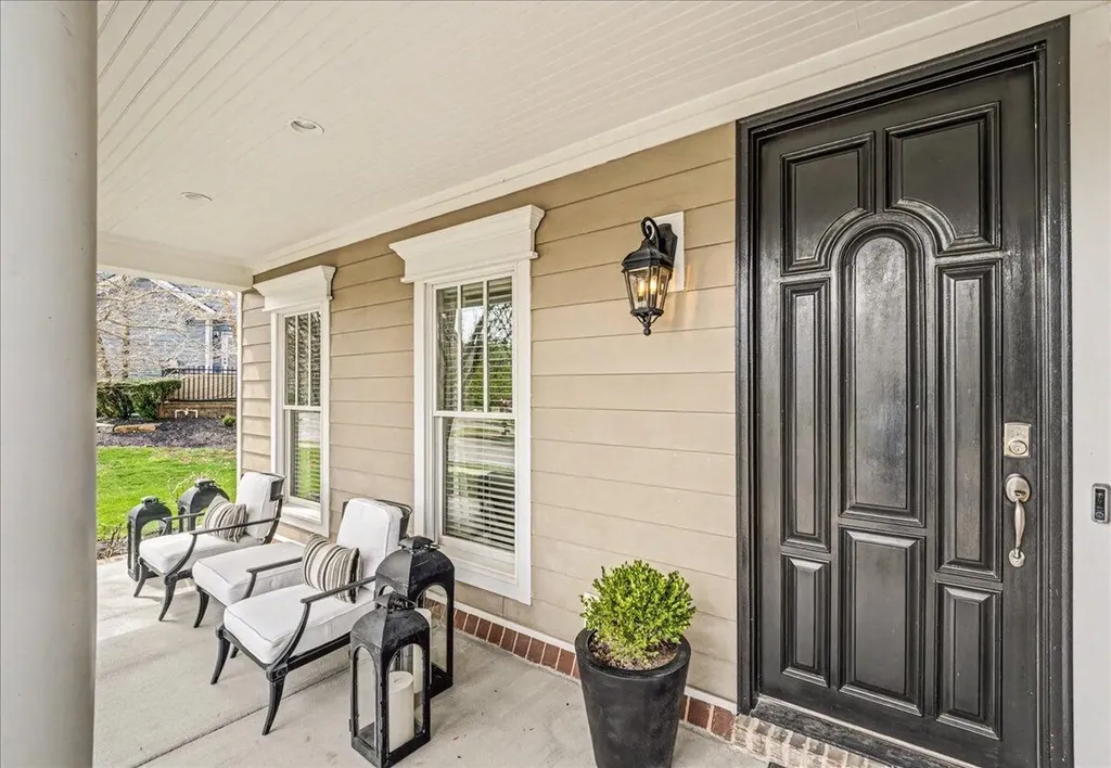 1997 General Warfield Way Lexington KY 40505