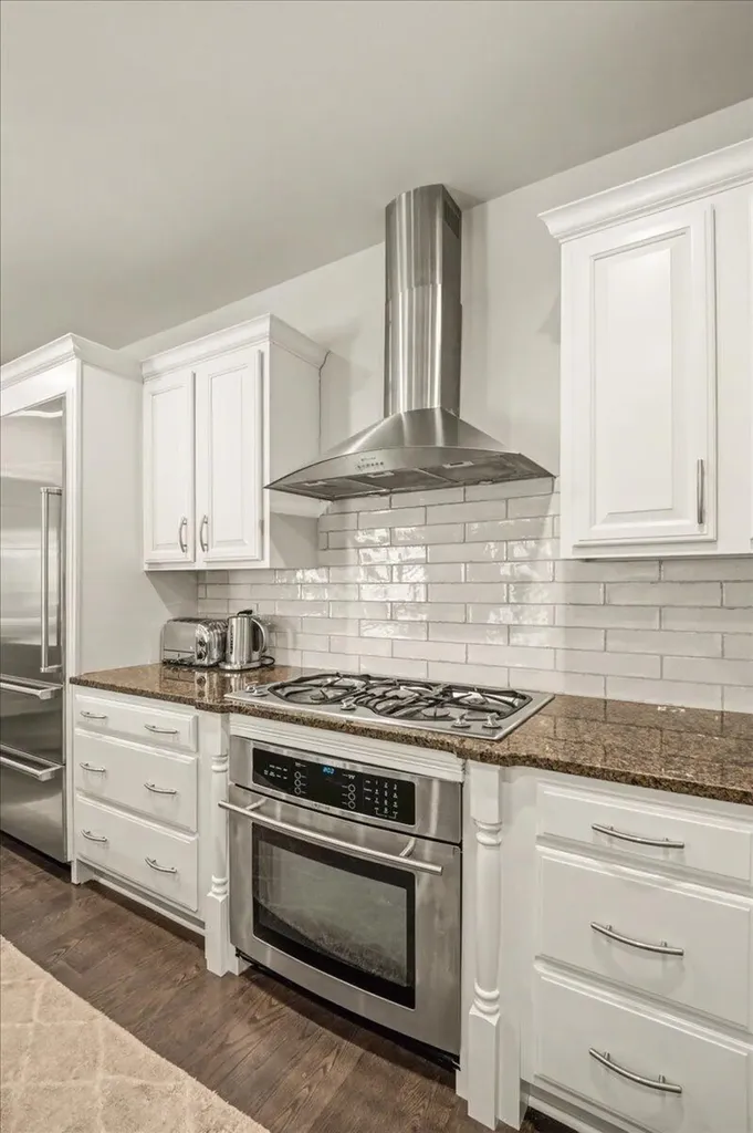 1997 General Warfield Way Lexington KY 40505