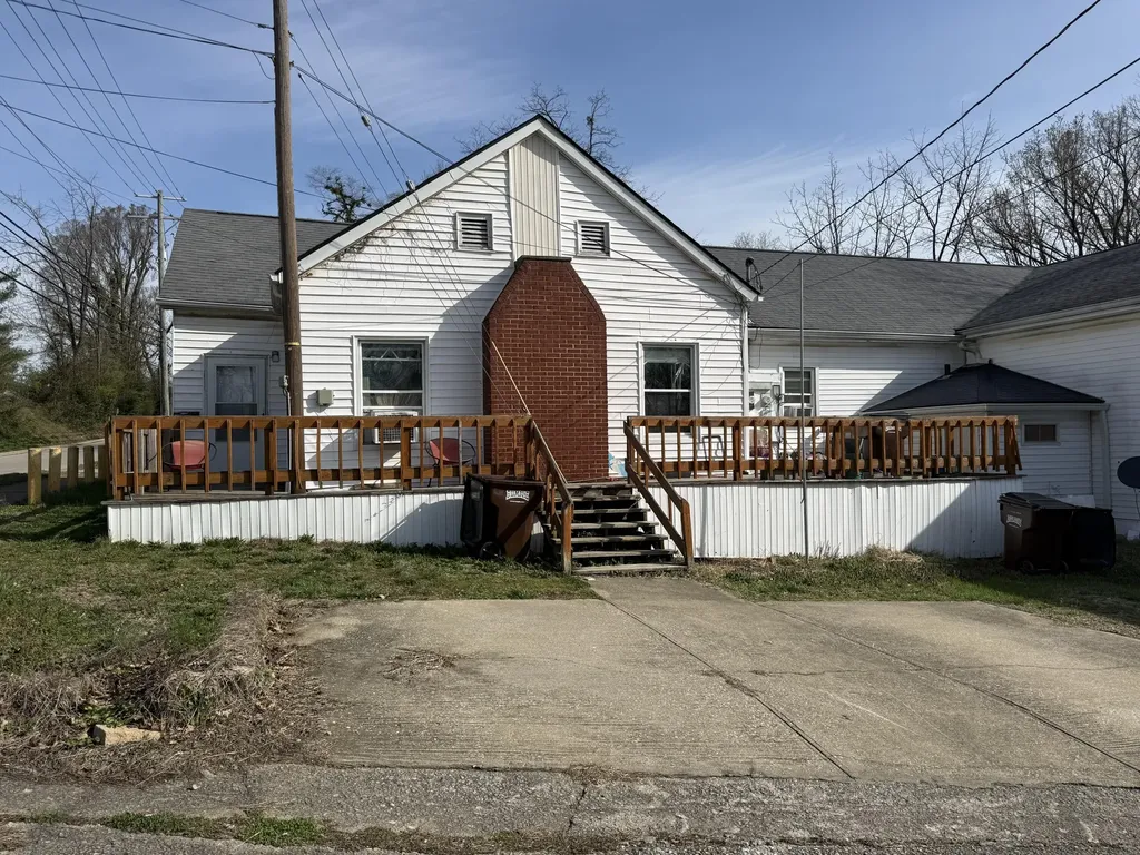 149 Richmond Avenue Mt Sterling KY 40353