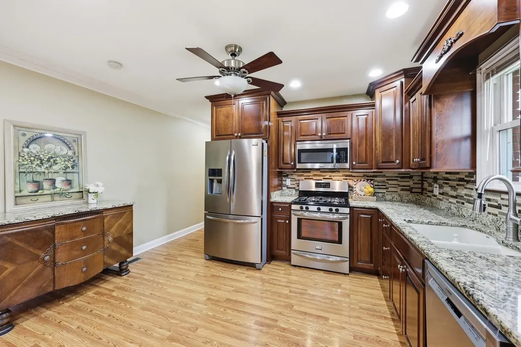 508 S Main Street Versailles KY 40383