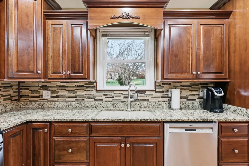 508 S Main Street Versailles KY 40383