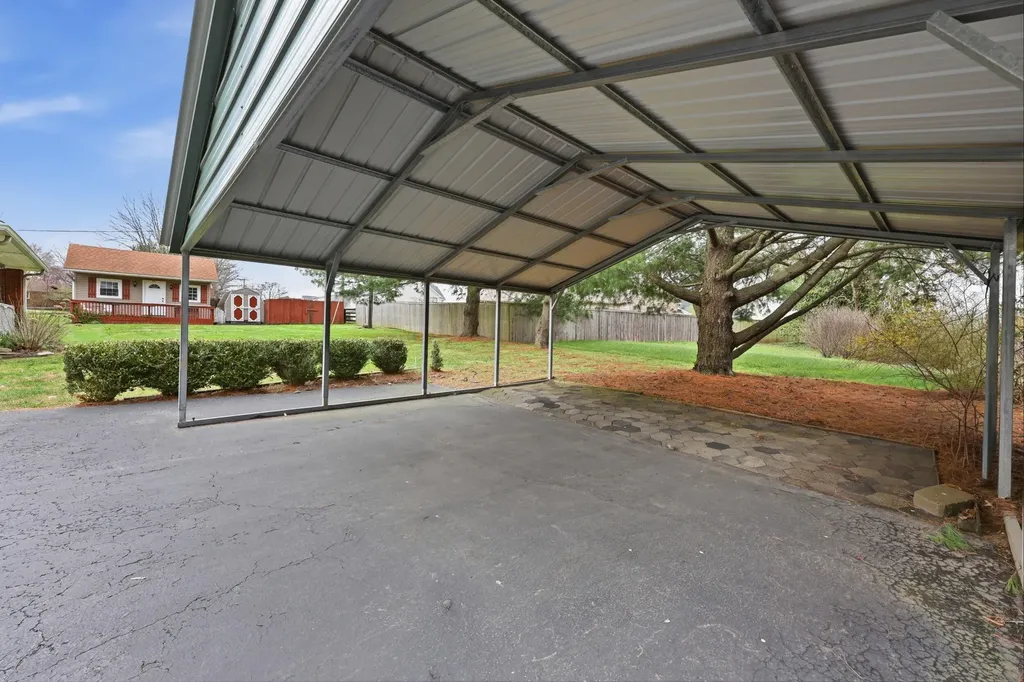 508 S Main Street Versailles KY 40383