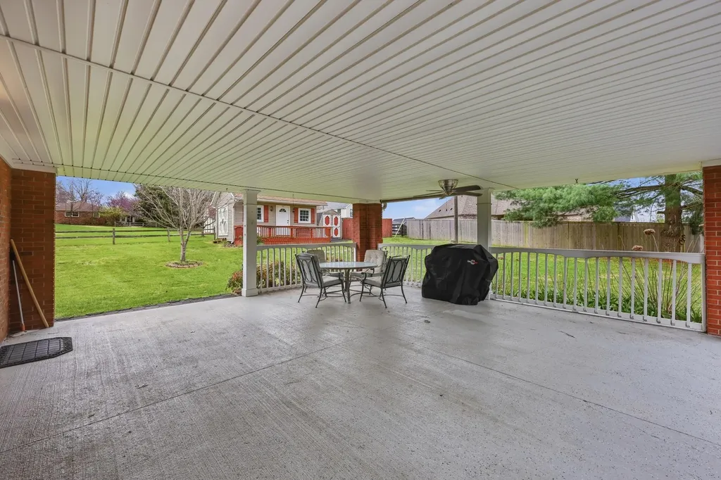508 S Main Street Versailles KY 40383