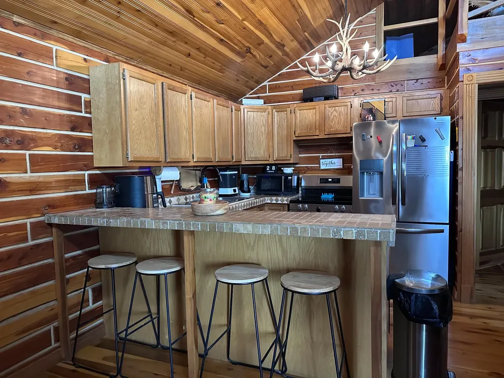 422 Kirk Lane Tollesboro KY 41189