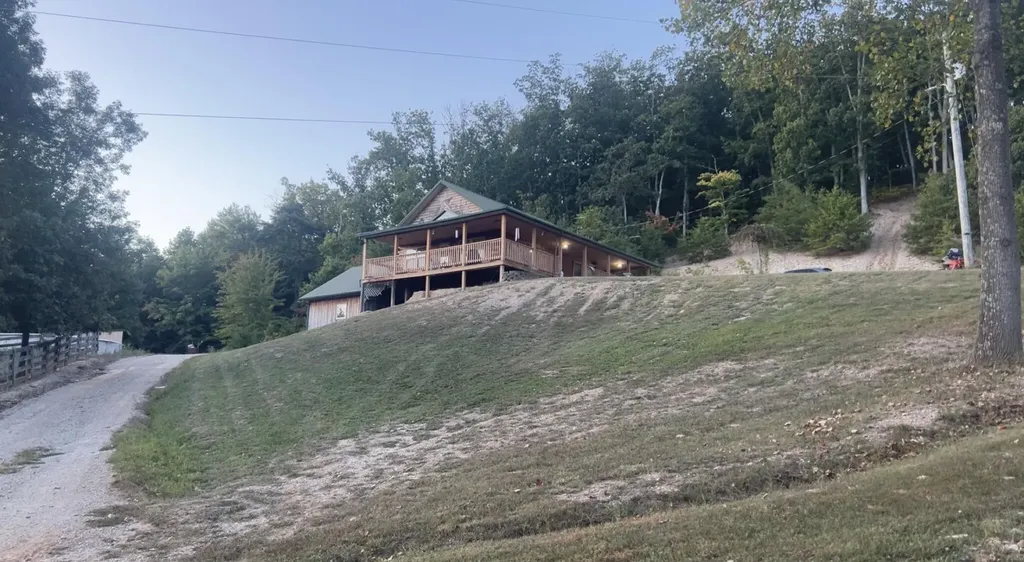 422 Kirk Lane Tollesboro KY 41189