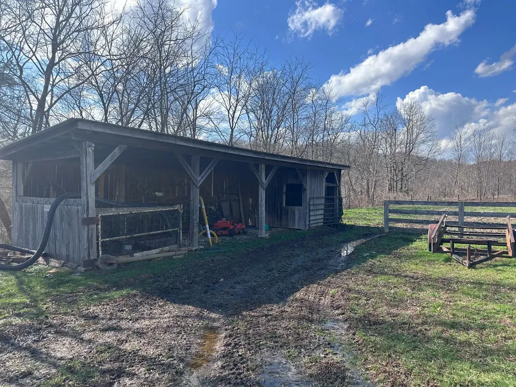 422 Kirk Lane Tollesboro KY 41189