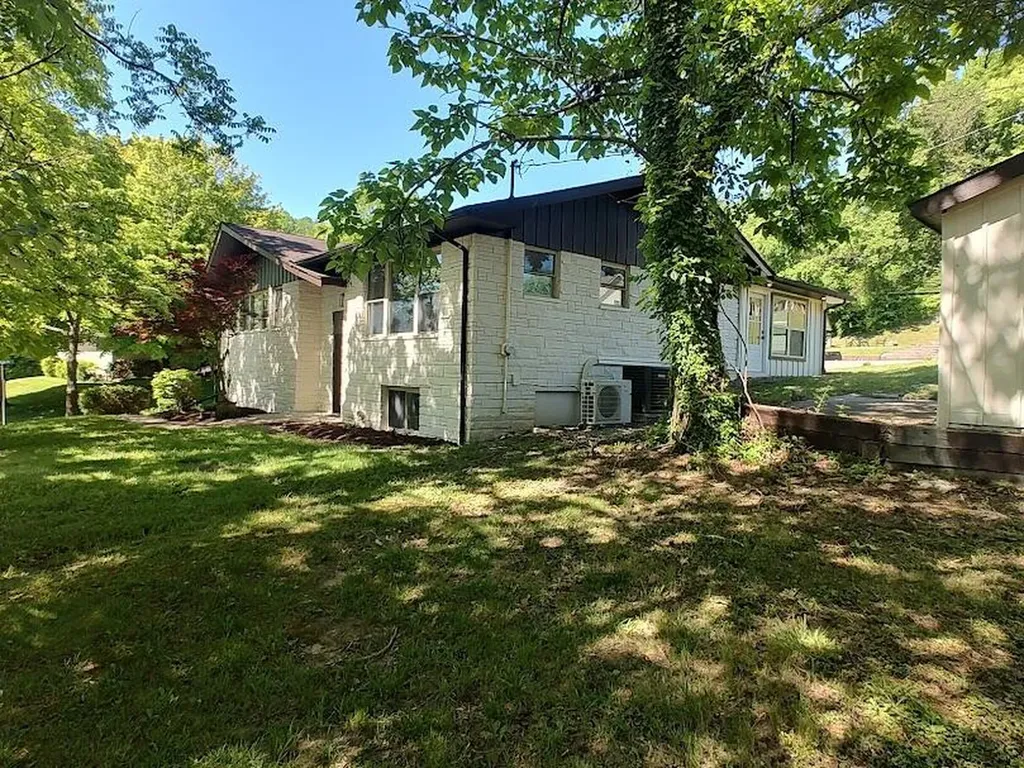 609 Crestview Lane Morehead KY 40351