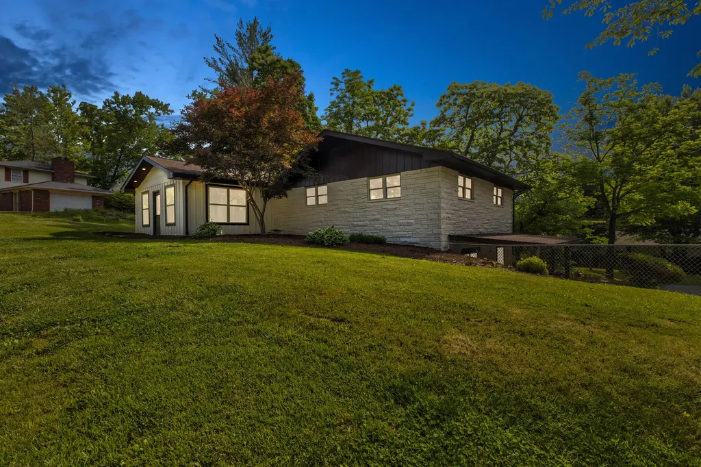 609 Crestview Lane Morehead KY 40351