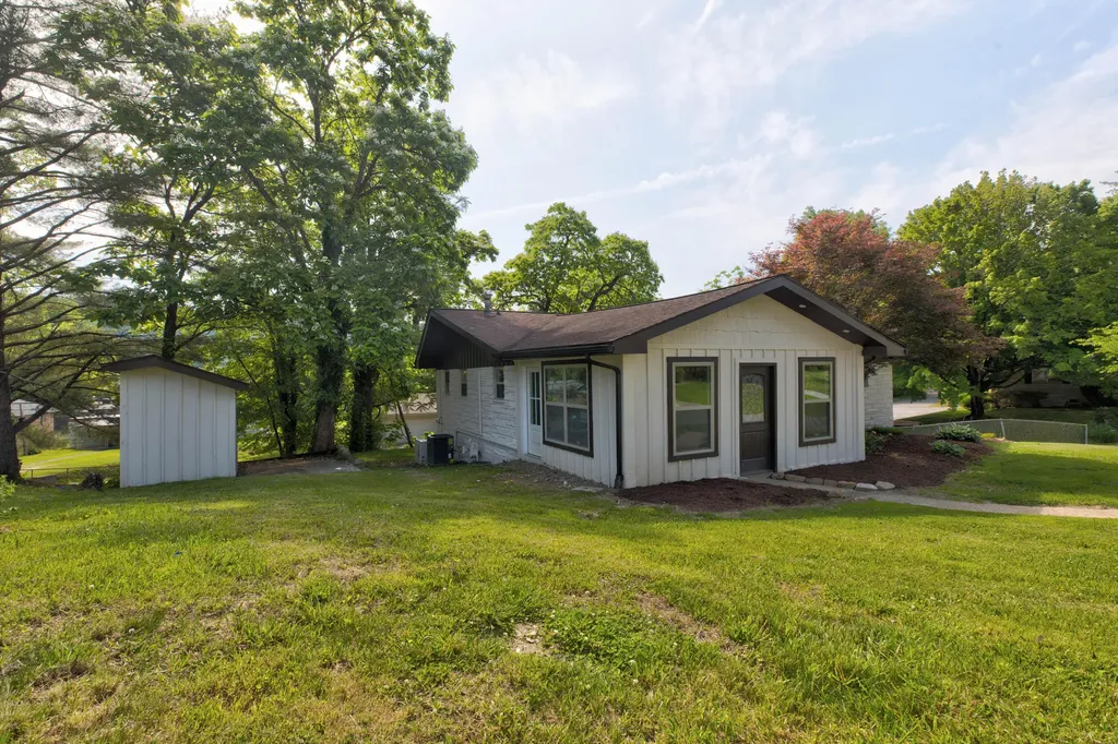 609 Crestview Lane Morehead KY 40351