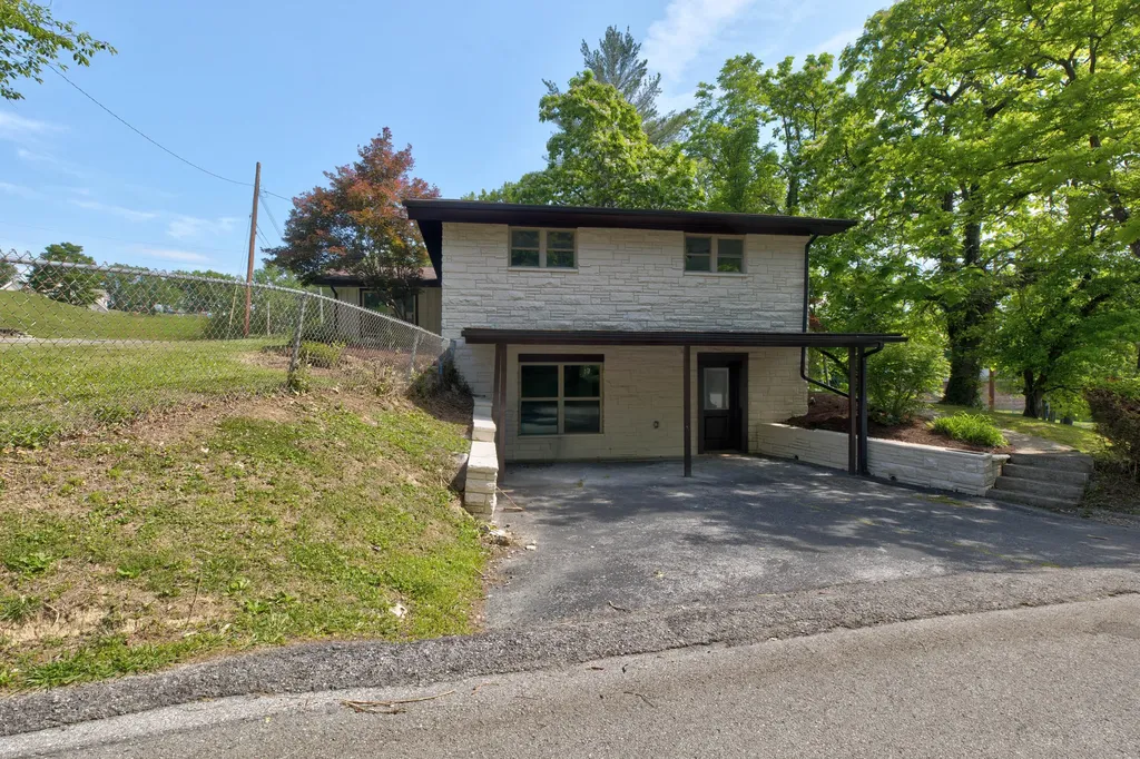 609 Crestview Lane Morehead KY 40351