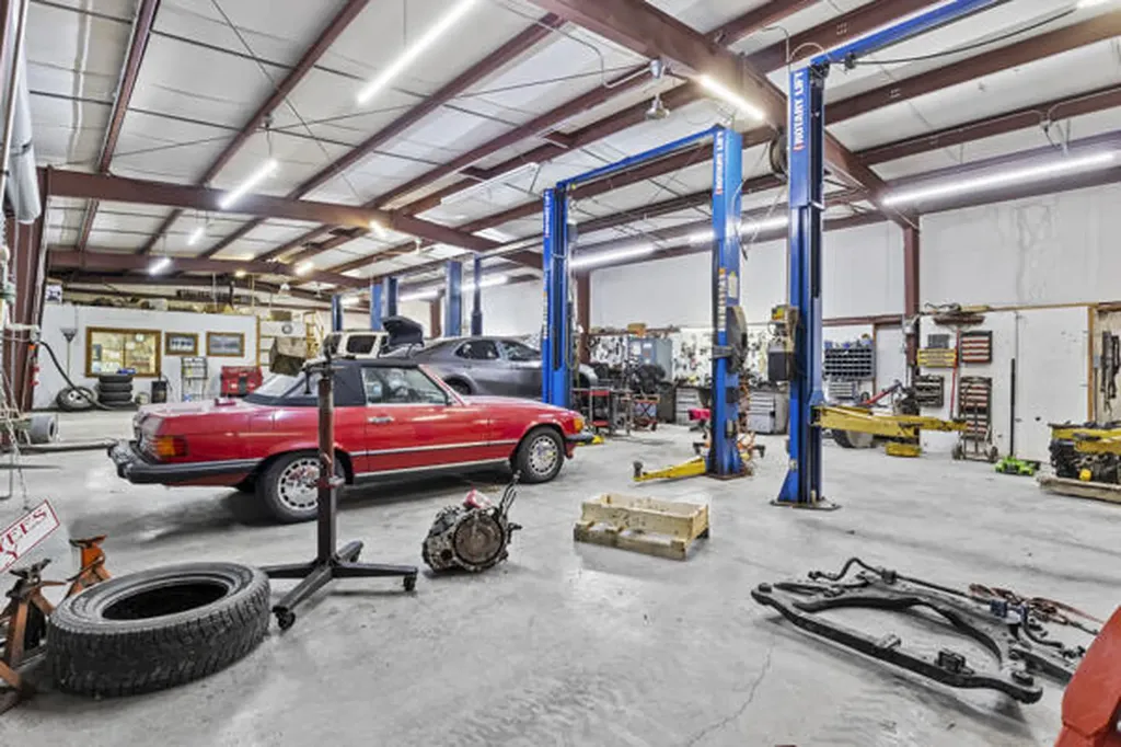 1015 Lexington Road Georgetown KY 40324