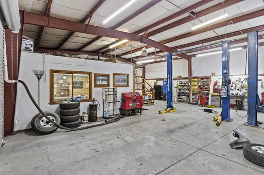 1015 Lexington Road Georgetown KY 40324