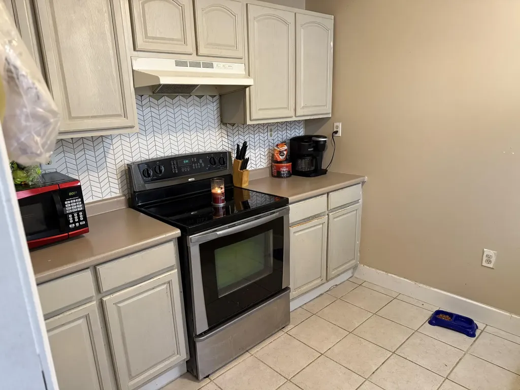 113 Sycamore Street London KY 40741