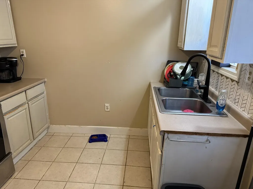 113 Sycamore Street London KY 40741