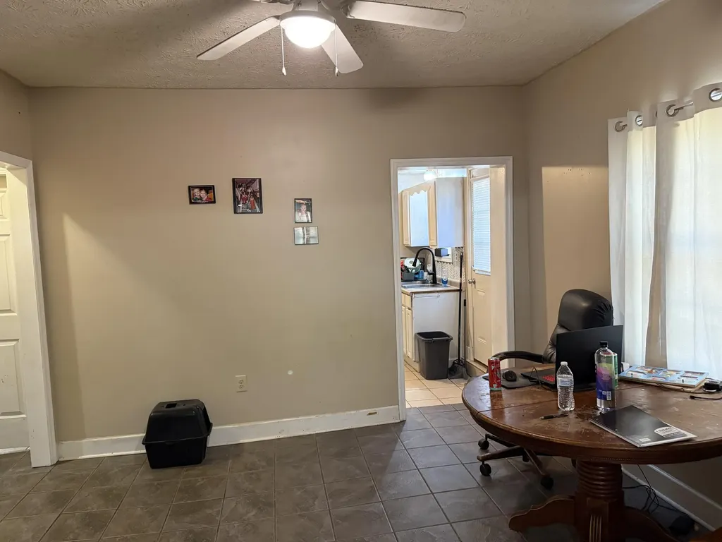 113 Sycamore Street London KY 40741